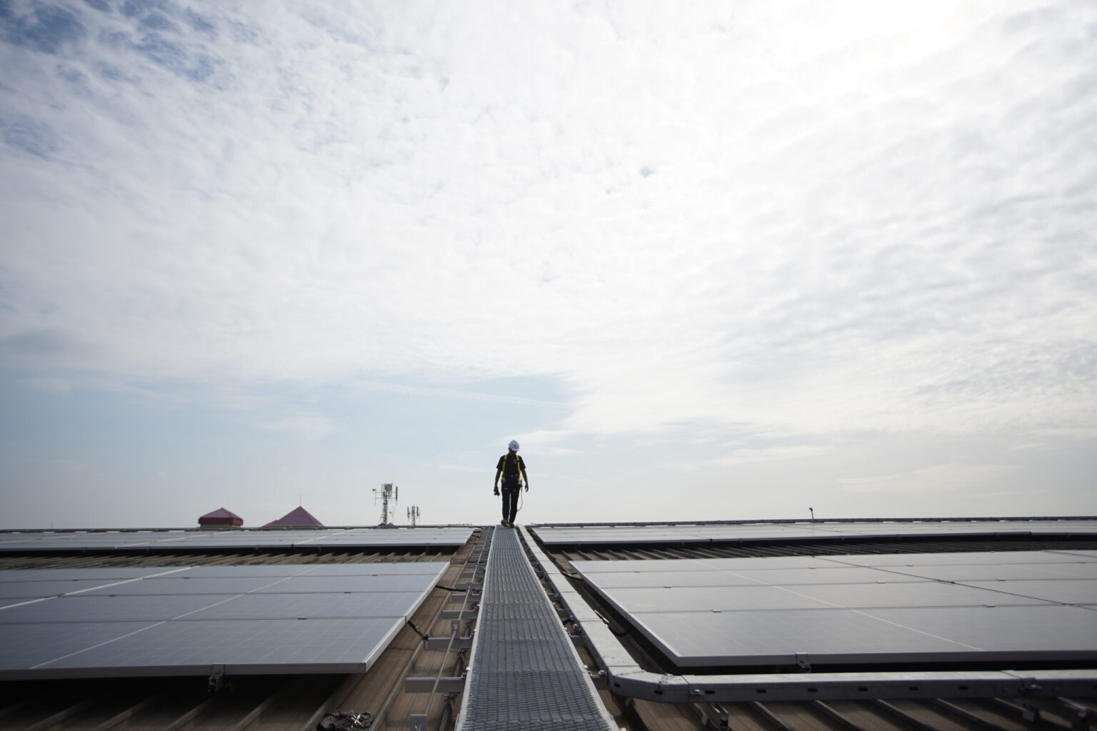 Australian investment helps this Indonesian mall use solar power