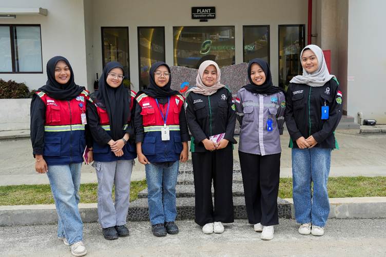 Scholarships propel young women into geothermal careers at Muara Laboh